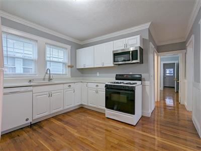 4 Edgar Ct, Winter Hill