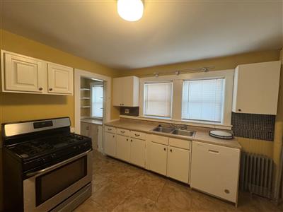 67 Sharon St, West Medford