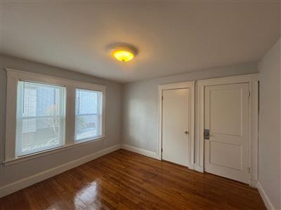 67 Sharon St, West Medford