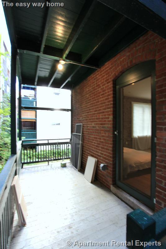 35 Lee St, Central Square