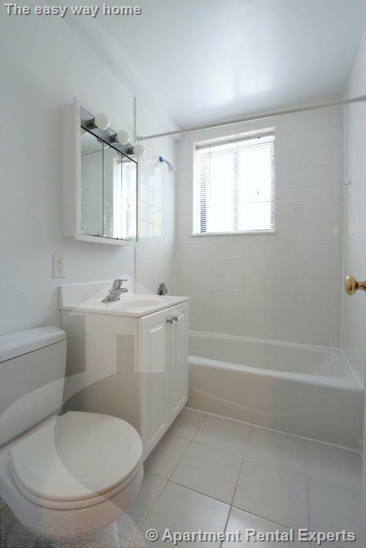 60 Brattle St, Harvard Square