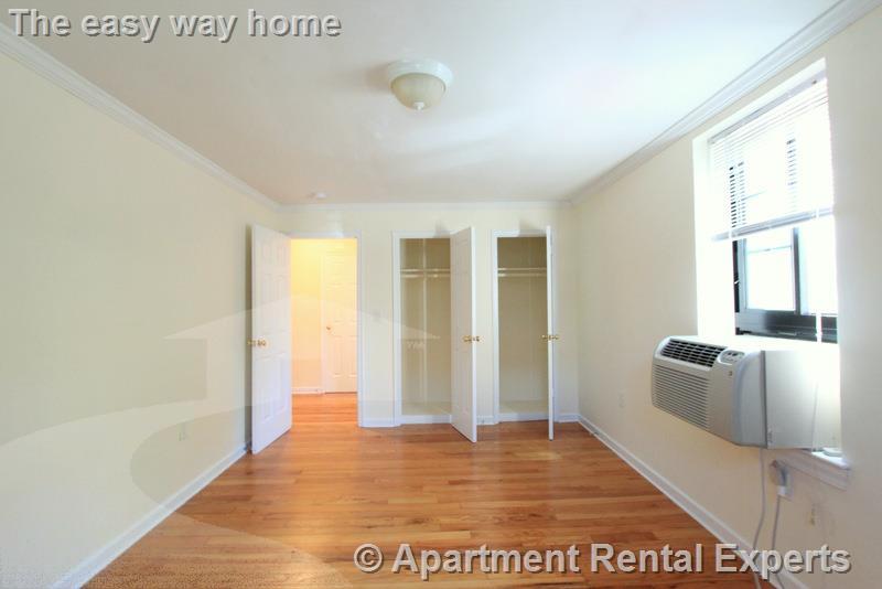 60 Brattle St, Harvard Square