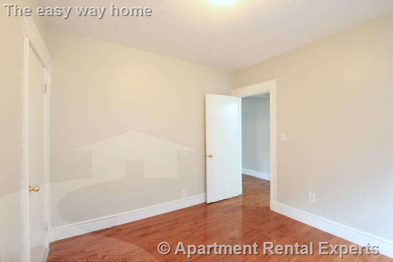 121 Yale St, Ball Square