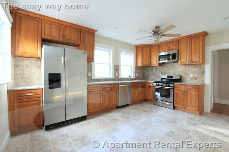 121 Yale St, Ball Square