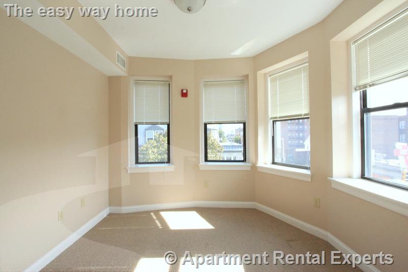 923 Massachusetts Ave, Central Square