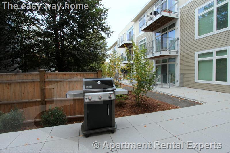 7 Cameron Ave, Davis Square