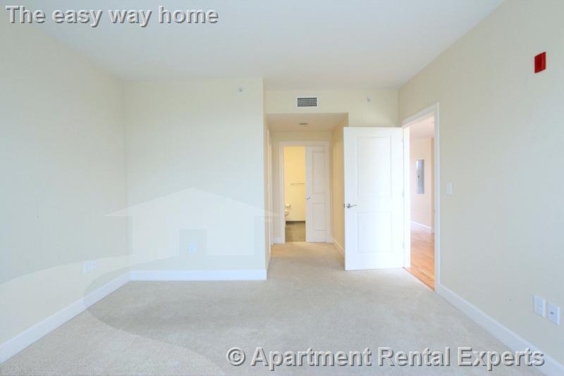 7 Cameron Ave, Davis Square