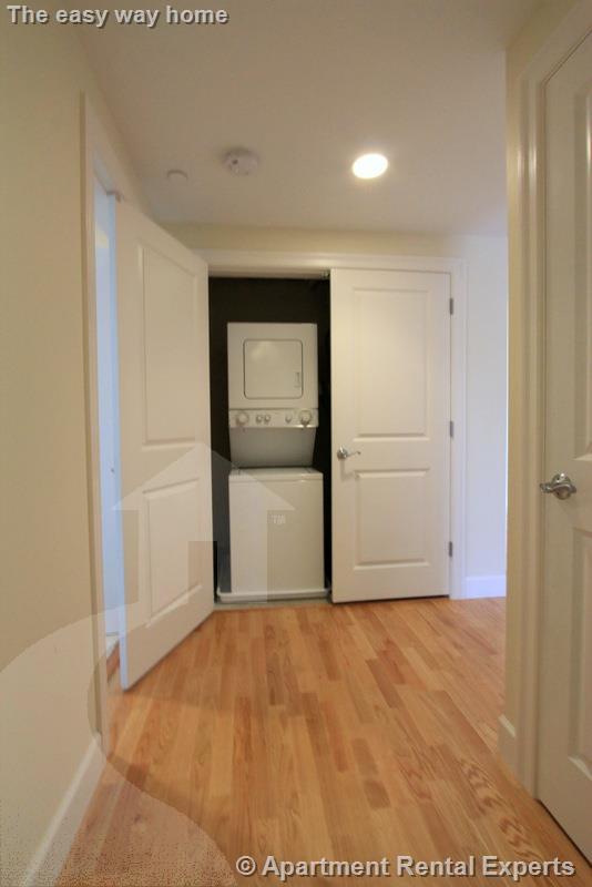 7 Cameron Ave, Davis Square