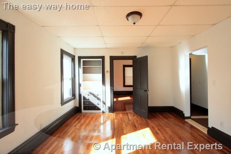 53 Hinckley St, Magoun Square