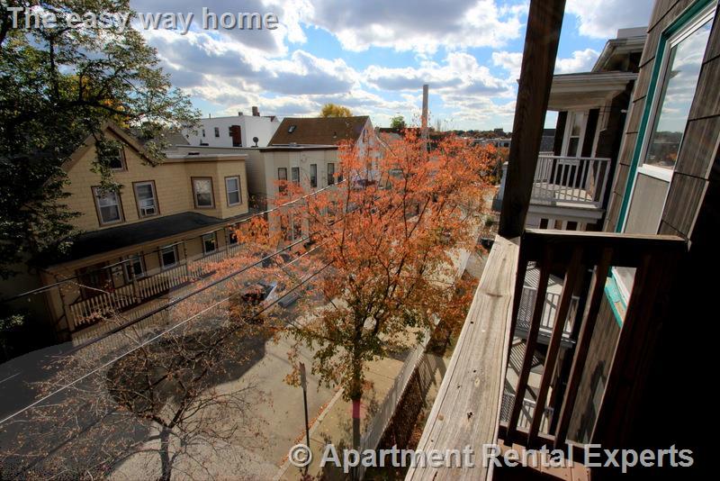 53 Hinckley St, Magoun Square