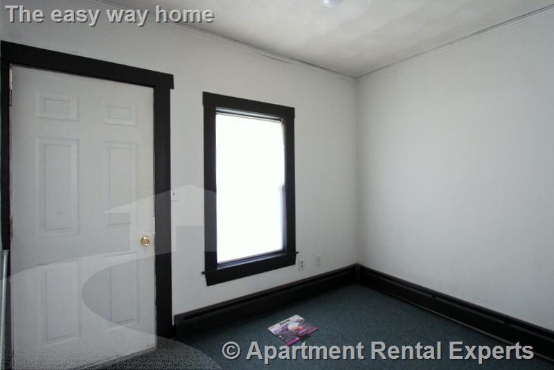 53 Hinckley St, Magoun Square