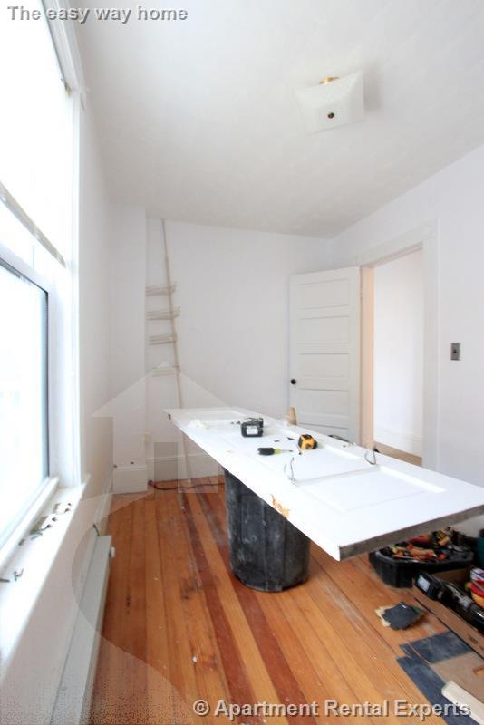 117 Rogers Ave, Ball Square