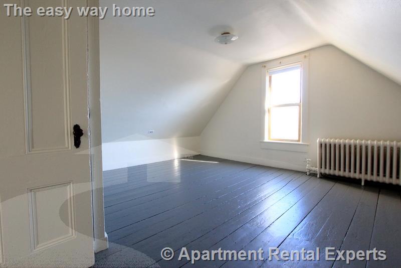 3 Moore St, Davis Square