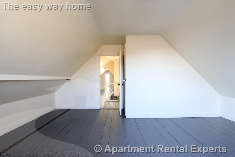 3 Moore St, Davis Square