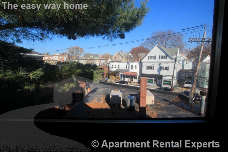 3 Moore St, Davis Square