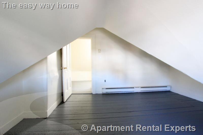 3 Moore St, Davis Square