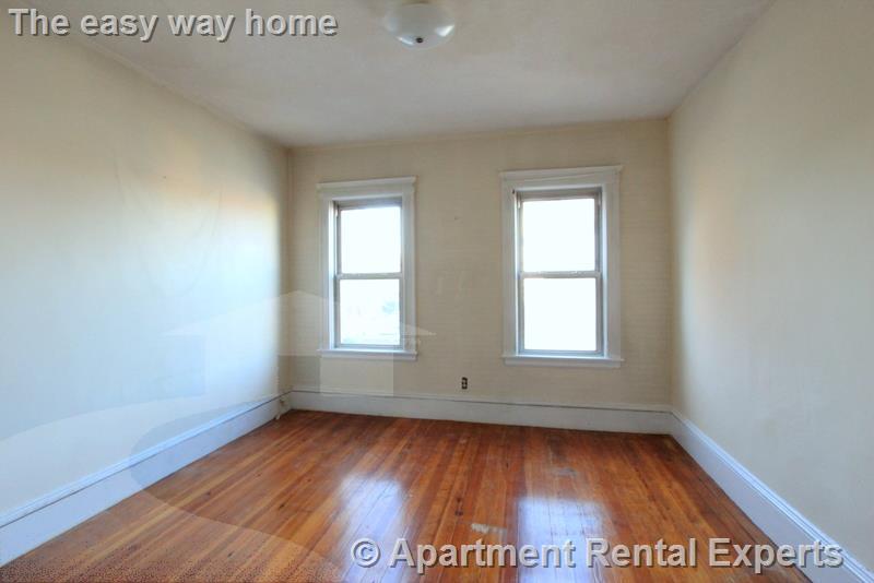 134 Josephine Ave, Ball Square