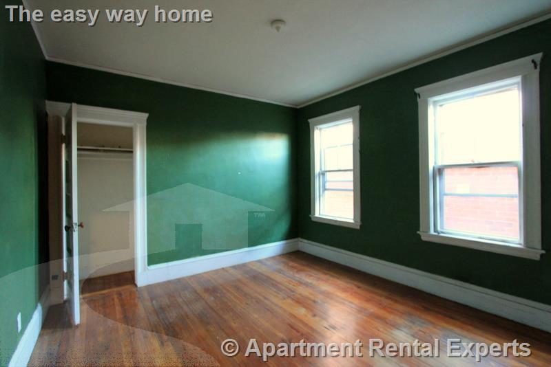 134 Josephine Ave, Ball Square