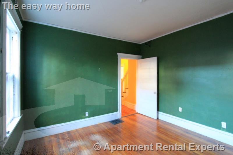 134 Josephine Ave, Ball Square