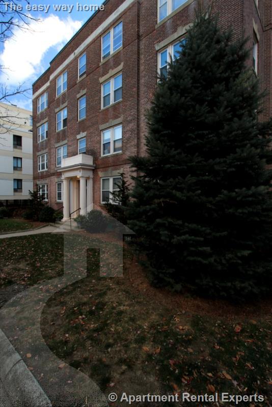 14 Centre St, Central Square