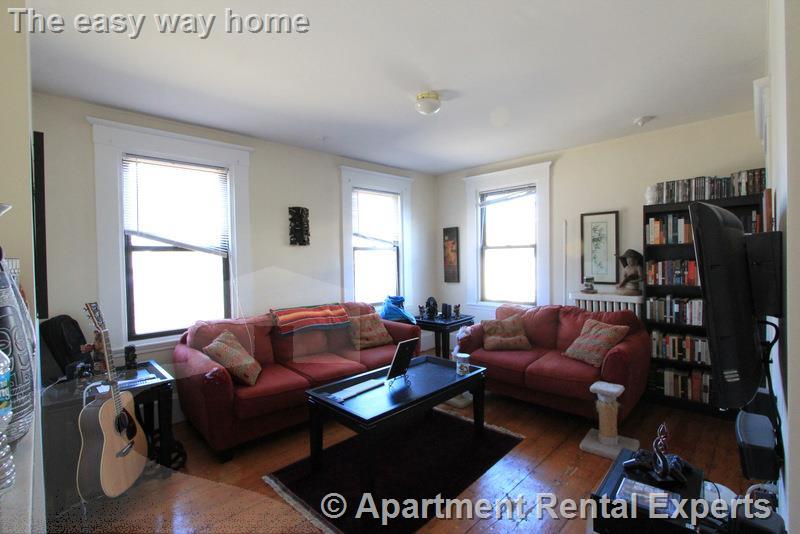 566 Putnam Ave, Cambridgeport
