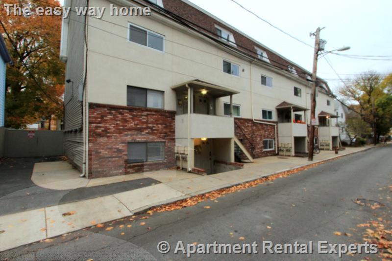 19B Suffolk St, Central Square