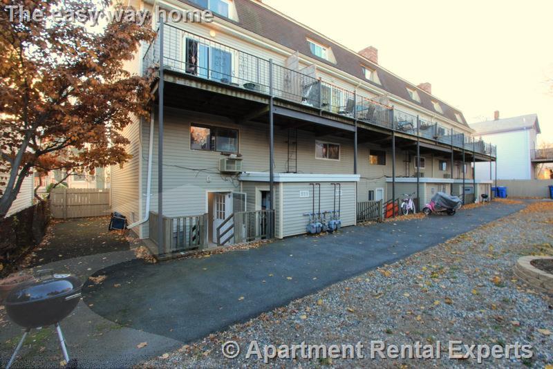 19B Suffolk St, Central Square