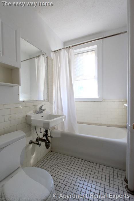 172 Maple St, Malden Center