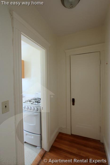 172 Maple St, Malden Center