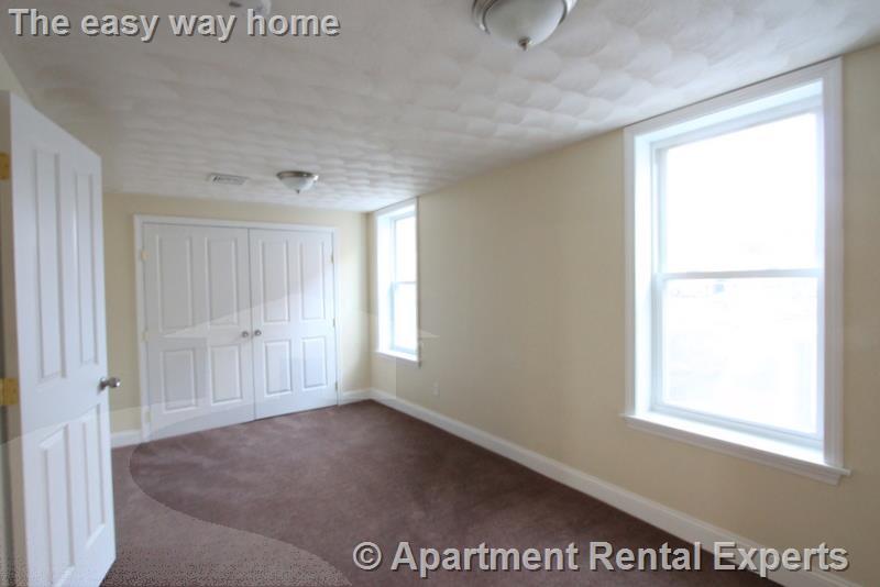 6 Douglass St, Central Square