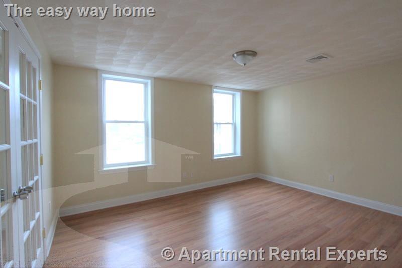 6 Douglass St, Central Square