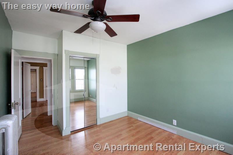 23-25 Bonner Ave, Tufts