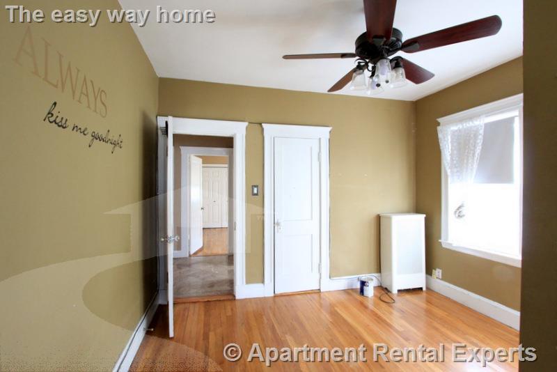 23-25 Bonner Ave, Tufts