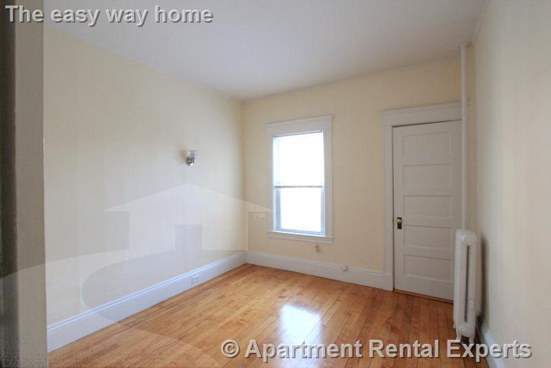 65 Langdon St, Harvard Square