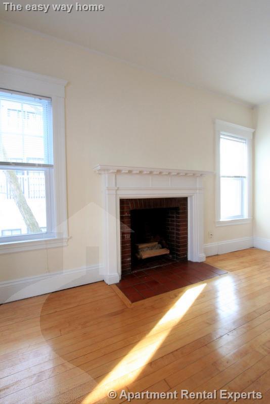 65 Langdon St, Harvard Square