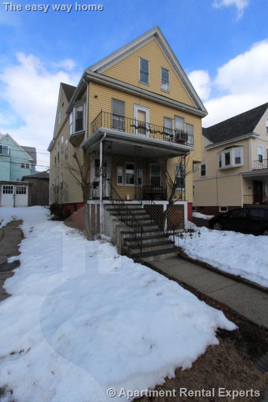 129 Powderhouse Blvd, Davis Square