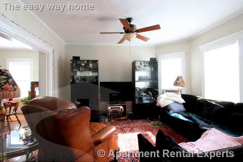 129 Powderhouse Blvd, Davis Square