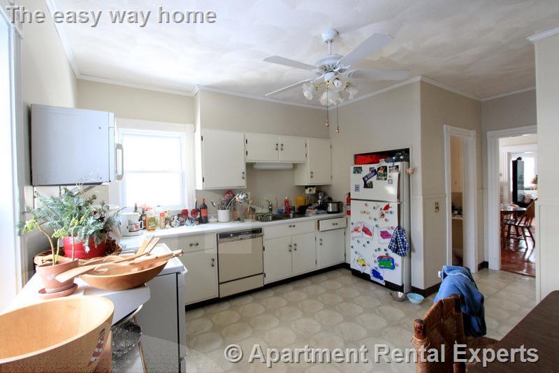 129 Powderhouse Blvd, Davis Square