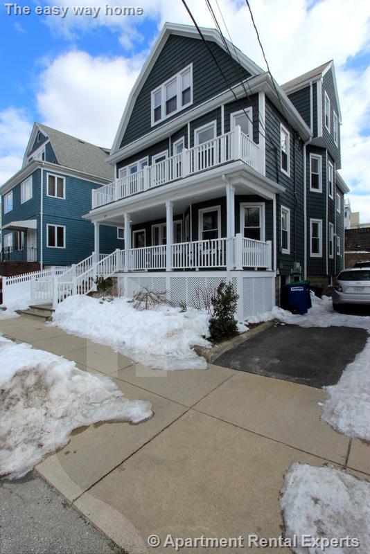 27 Packard Ave, Tufts