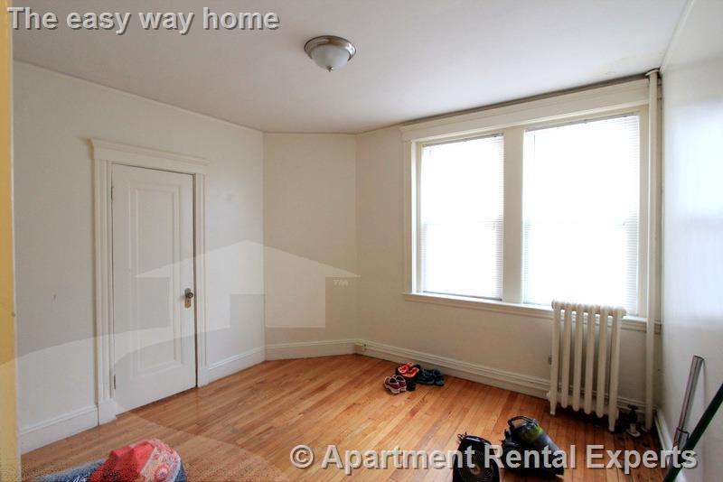 170 Maple St, Malden Center