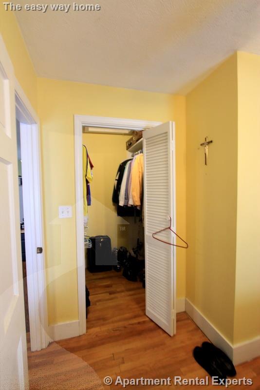 17 Howe St, Winter Hill