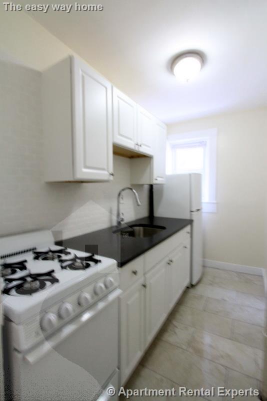 107 Summer St, Malden Center