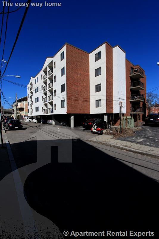 16 Elmer St, Riverside