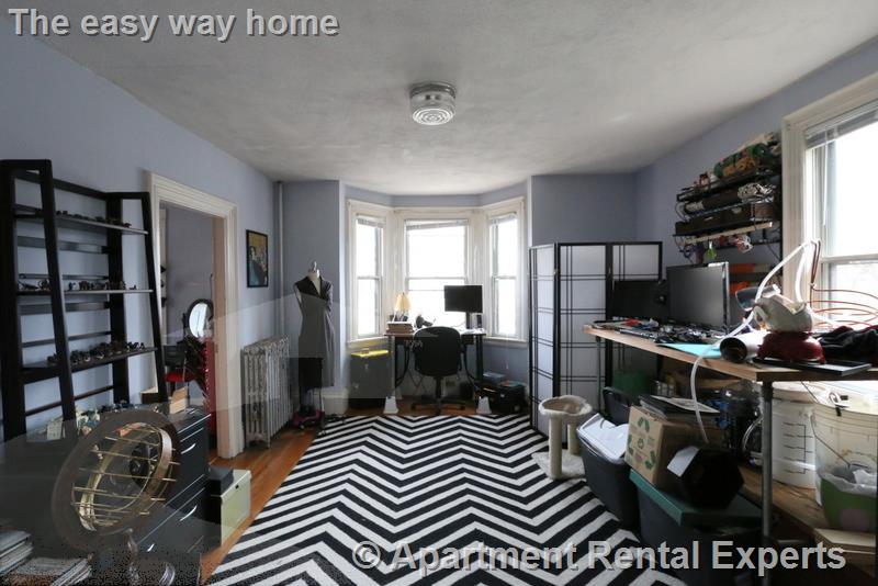 190-192 Holland St, Davis Square