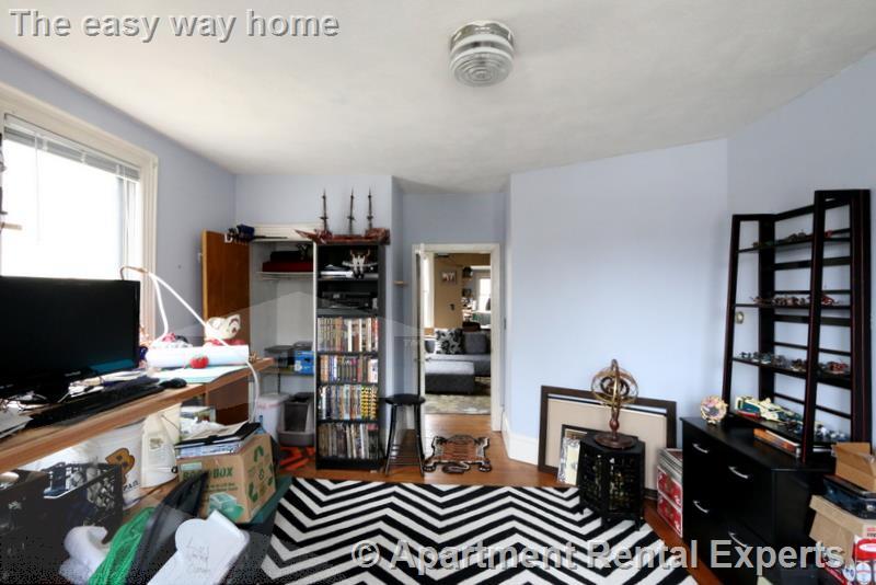 190-192 Holland St, Davis Square