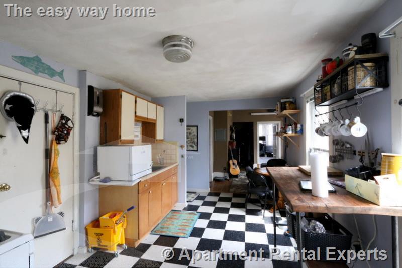 190-192 Holland St, Davis Square