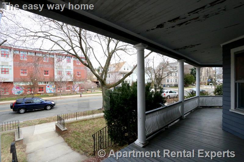 176 Powderhouse Blvd, Teele Square