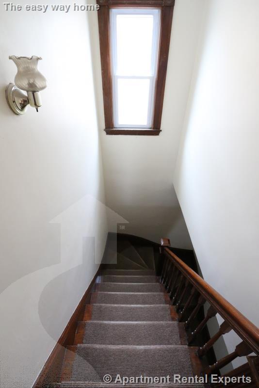 176 Powderhouse Blvd, Teele Square