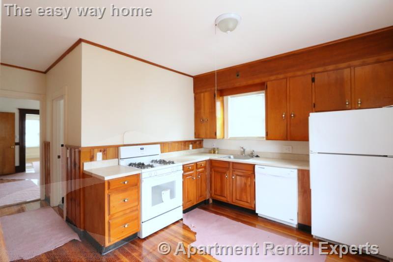 176 Powderhouse Blvd, Teele Square