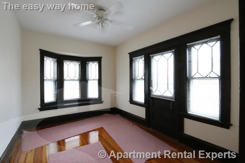 176 Powderhouse Blvd, Teele Square